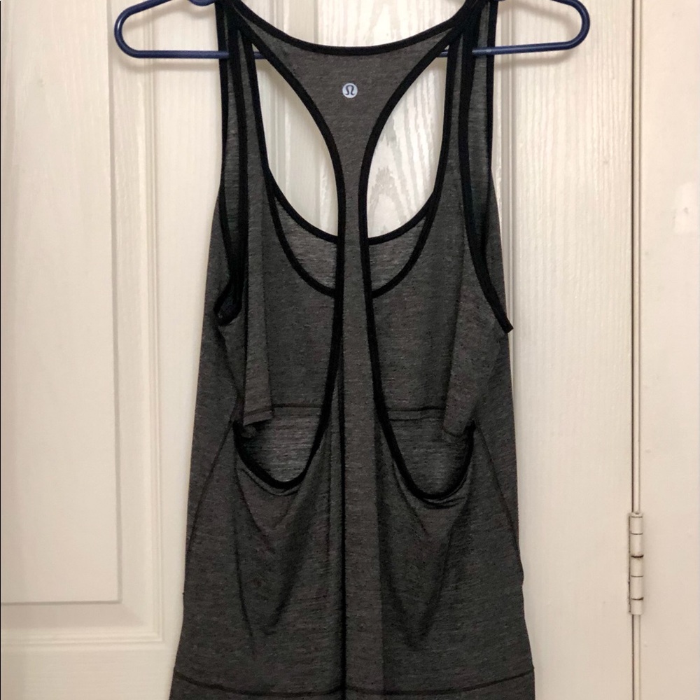 Lululemon tank!